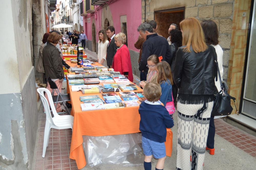 Imagen Una treintena de expositores participan en la XV Feria Multisectorial de Zaidín